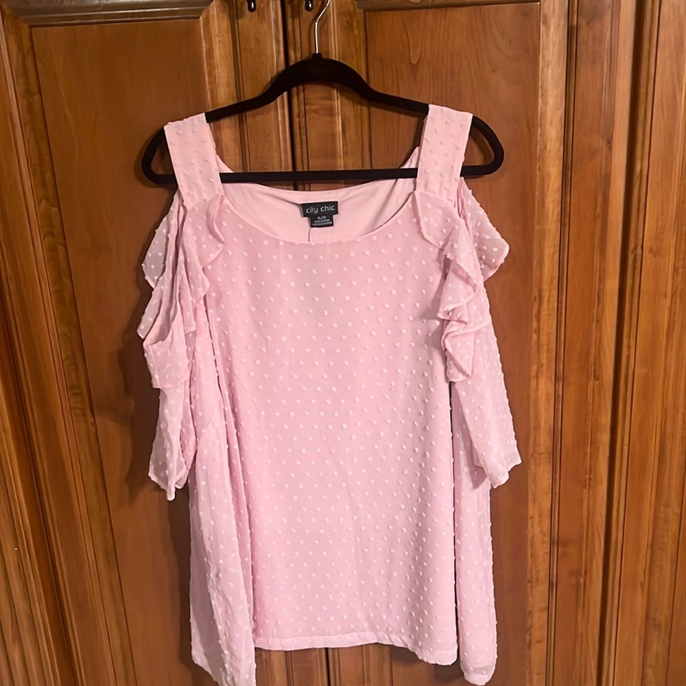 City Chic, cold shoulder blouse, Size XL/22. Brand new never worn.